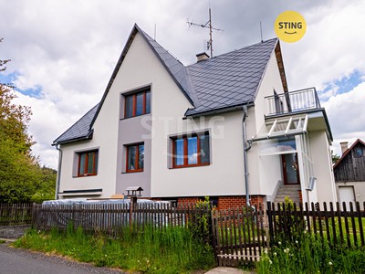 Prodej  rodinného domu 240 m², pozemek 1 143 m²