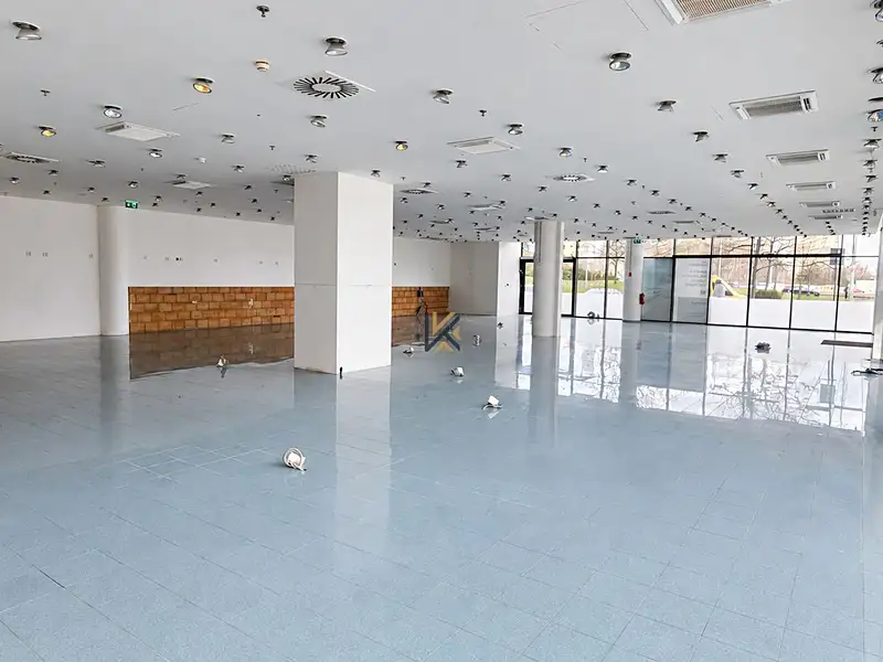 Pronájem obchodního prostoru 146 m², Praha – náhled fotky 2