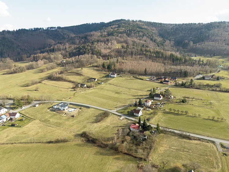 Prodej pozemku, 3 033 m² (4 z 10)