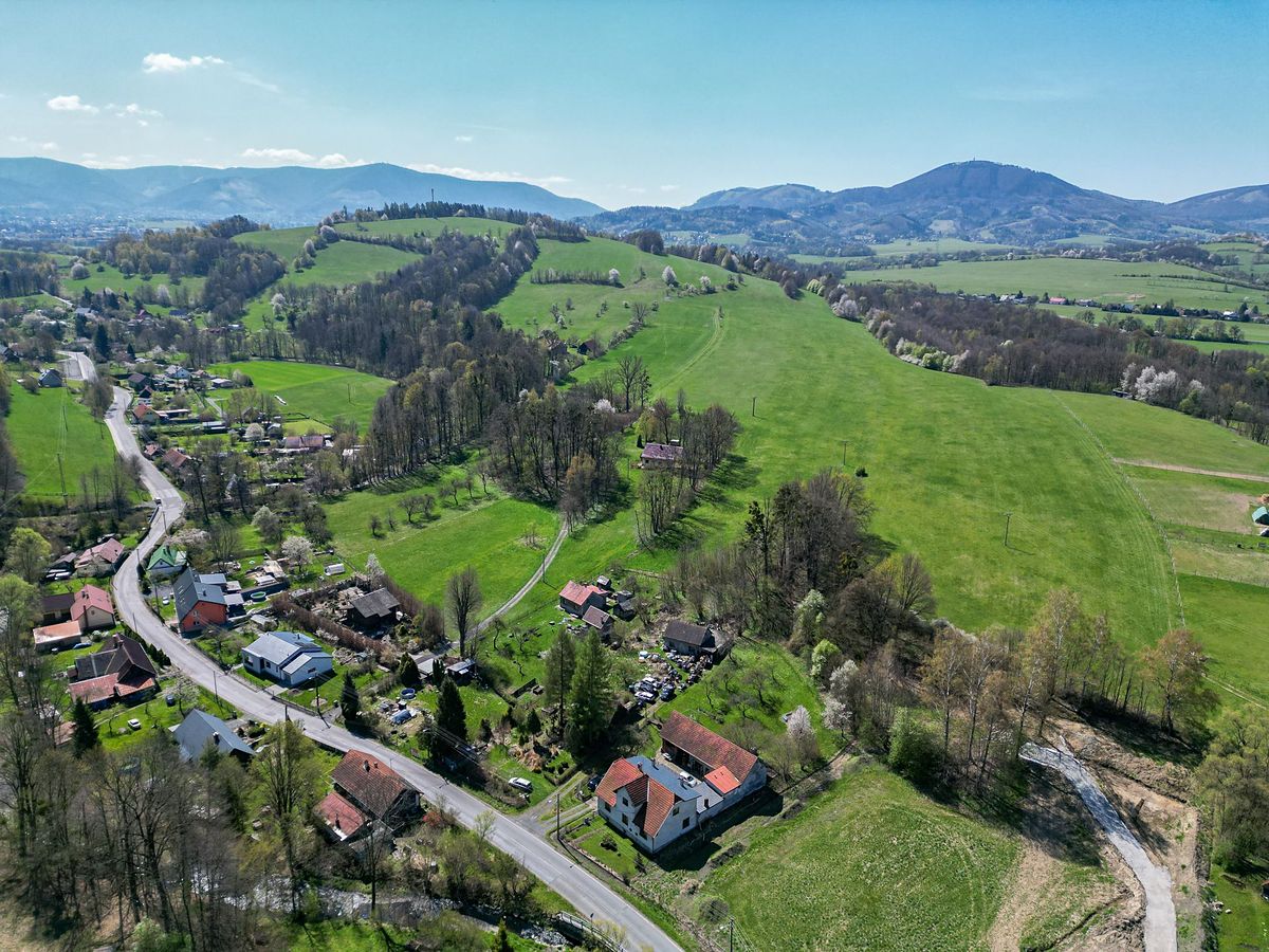 Prodej rodinného domu 280 m², pozemek 2863 m² – fotografie 5