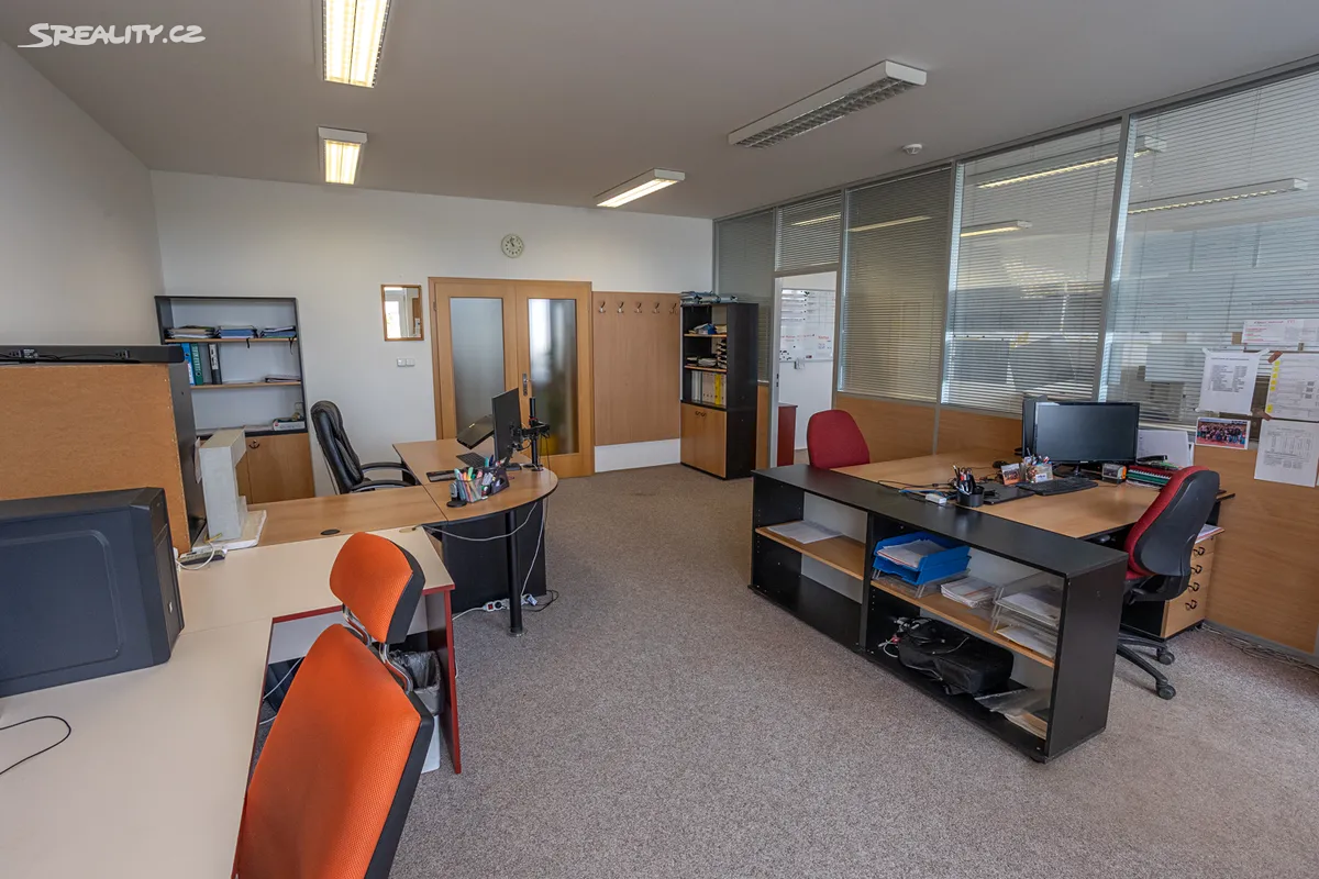 Pronájem kanceláře 91 m² - Widok 2