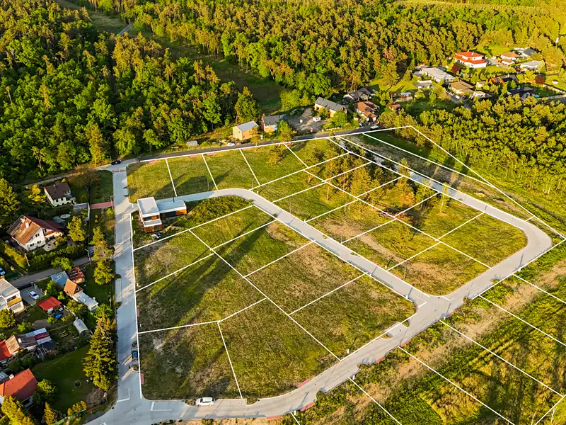 Prodej stavebního pozemku 837 m², Káraný – náhled fotky 2