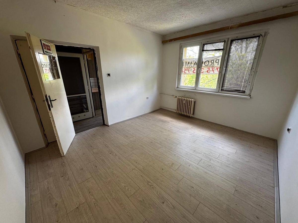 Pronájem bytu 2+1 55 m² – fotografie 3