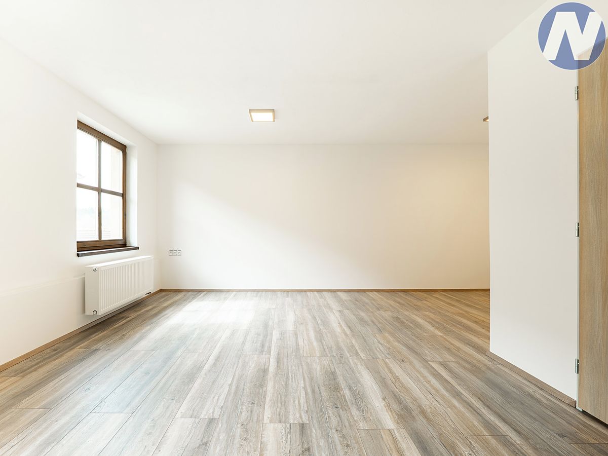 Pronájem bytu 1+kk 35 m² – fotografie 5