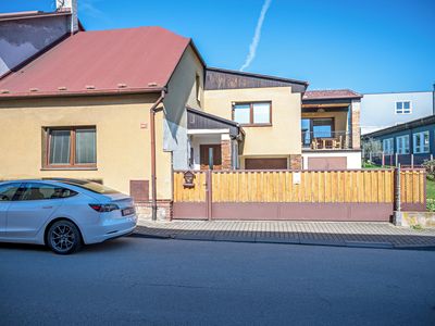 Prodej rodinného domu 247 m², pozemek 1094 m²