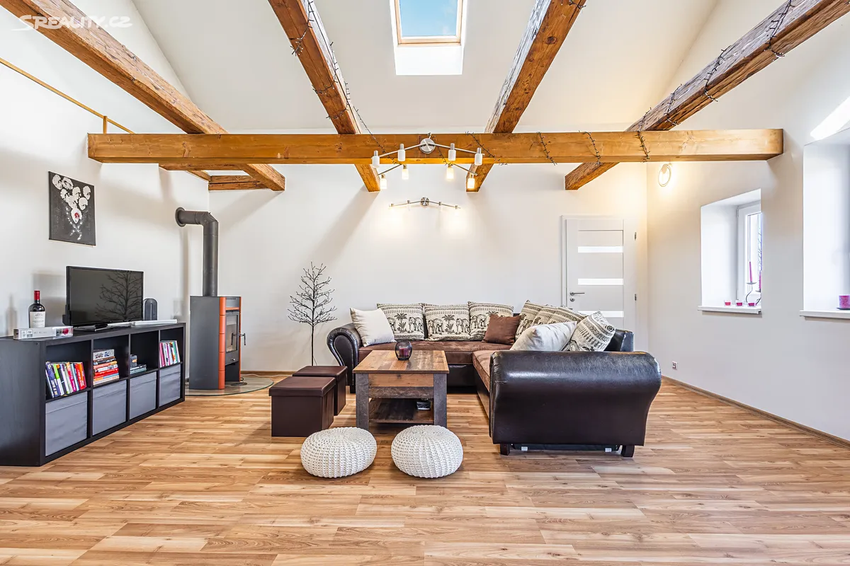 Prodej bytu 2+kk 83 m² – pohled 3