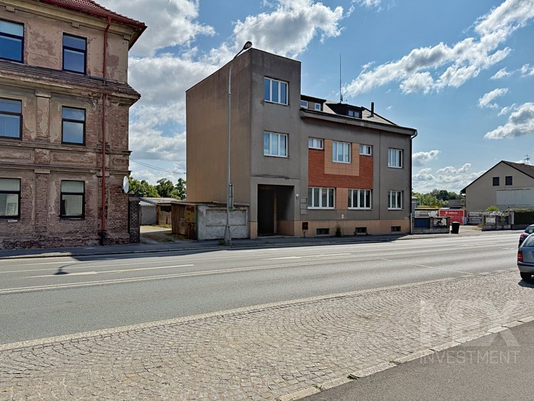 Prodej komerčního prostoru, 276 m² (1 z 30)