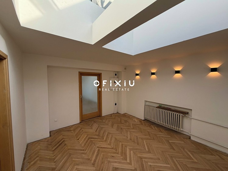 Pronájem komerčního prostoru, 196 m² (6 z 9)