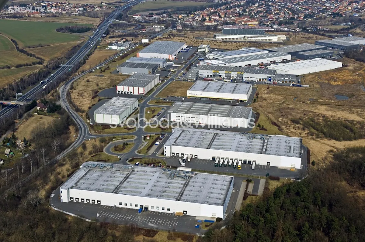 Pronájem výrobní haly, prostoru 12942 m², Rudná