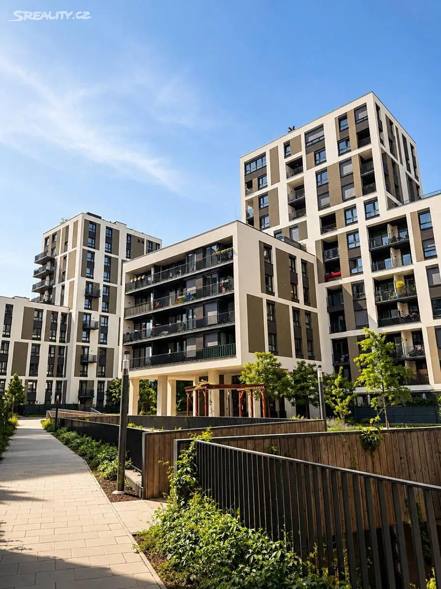 Pronájem bytu 1+kk 34 m², Praha
