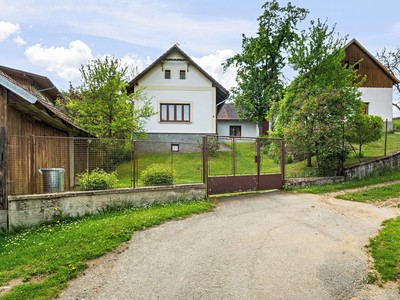 Prodej  rodinného domu 92 m², pozemek 842 m²