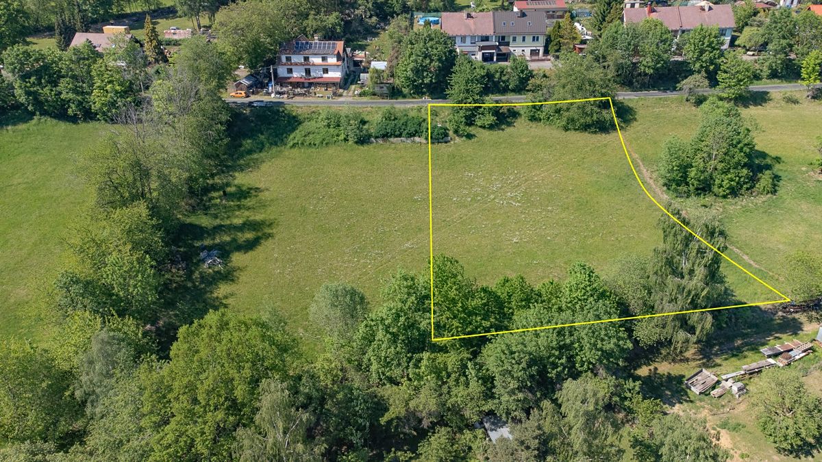 Prodej stavebního pozemku 2272 m² – fotografie 2