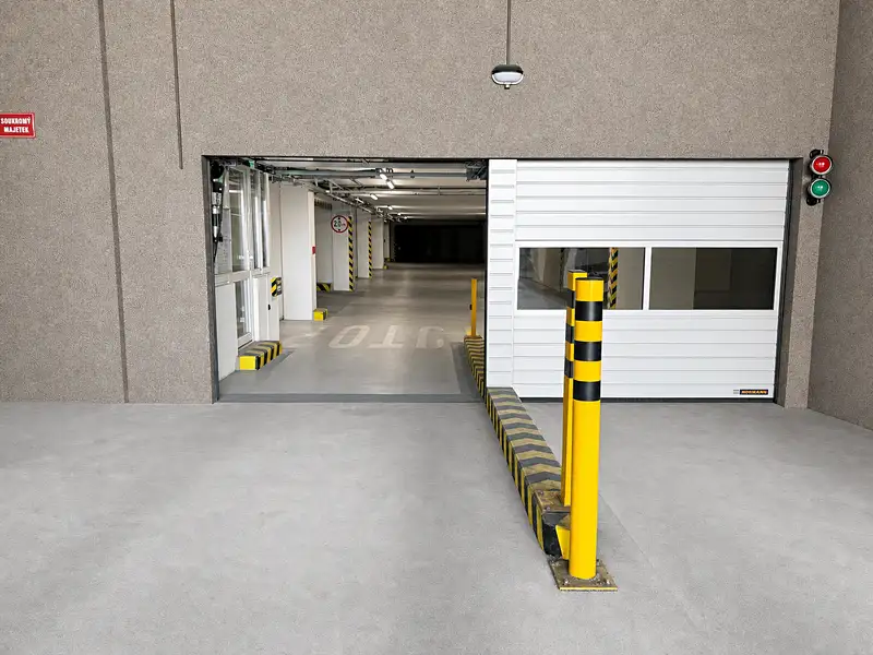 Pronájem garážového stání 15 m², Praha – náhled fotky 3