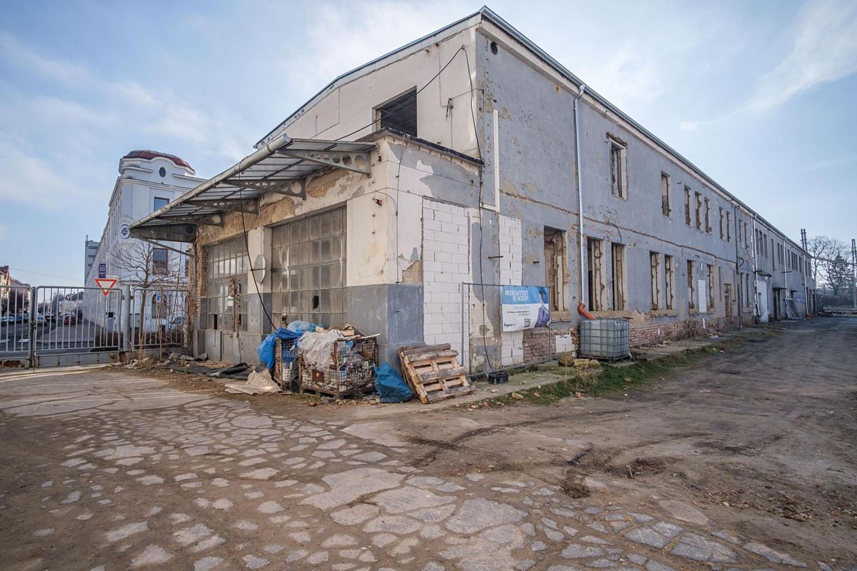 Prodej obchodního prostoru 1299 m² – fotografie 5