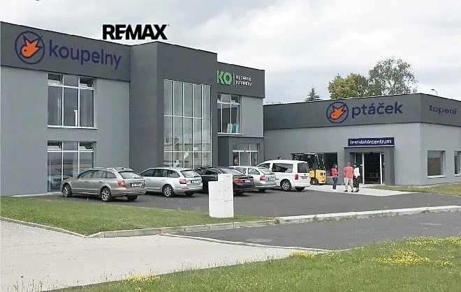 Pronájem kanceláře 360 m²