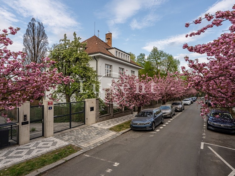 Будинок на продаж, 726 м² (29 з 29)