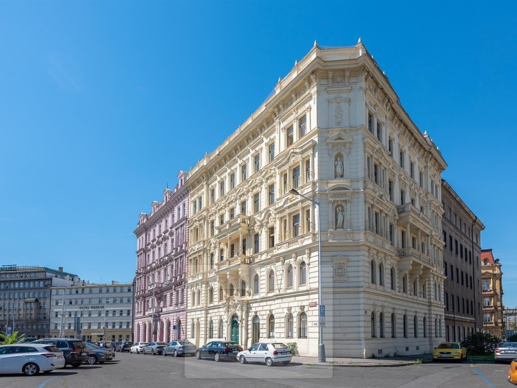 Pronájem komerčního prostoru, 300 m² (3 z 16)