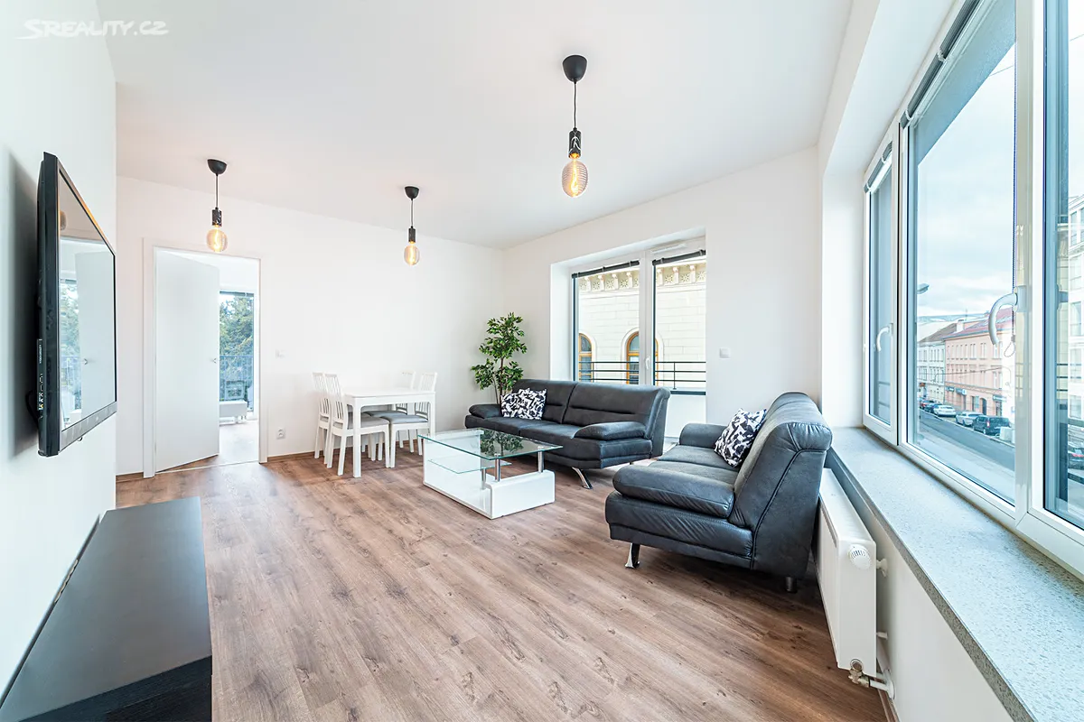 Pronájem bytu 3+kk 70 m² – pohled 4
