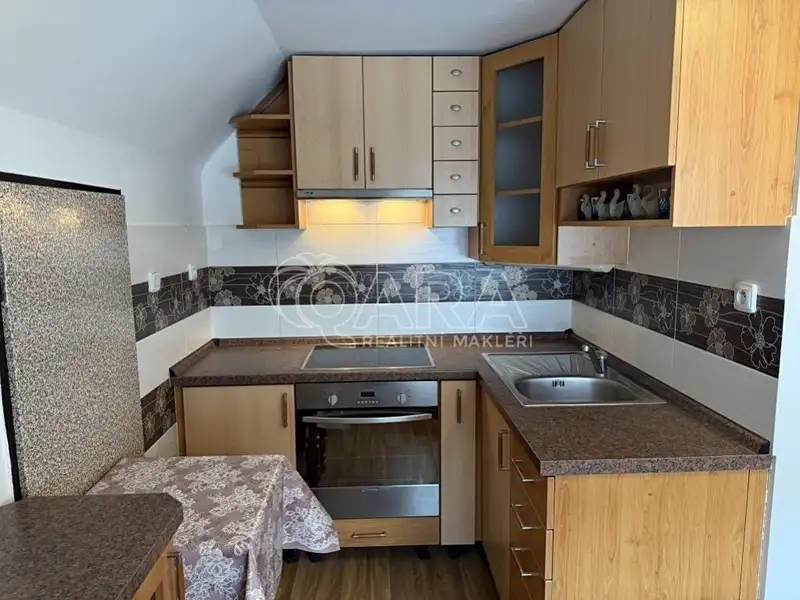 Pronájem bytu 2+1 50 m², Zubří – náhled fotky 1