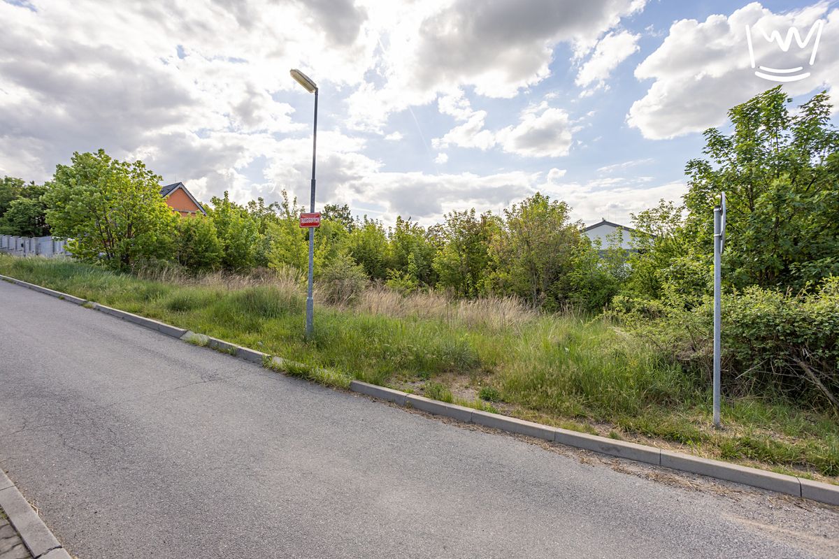 Prodej stavebního pozemku 1034 m² – fotografie 3