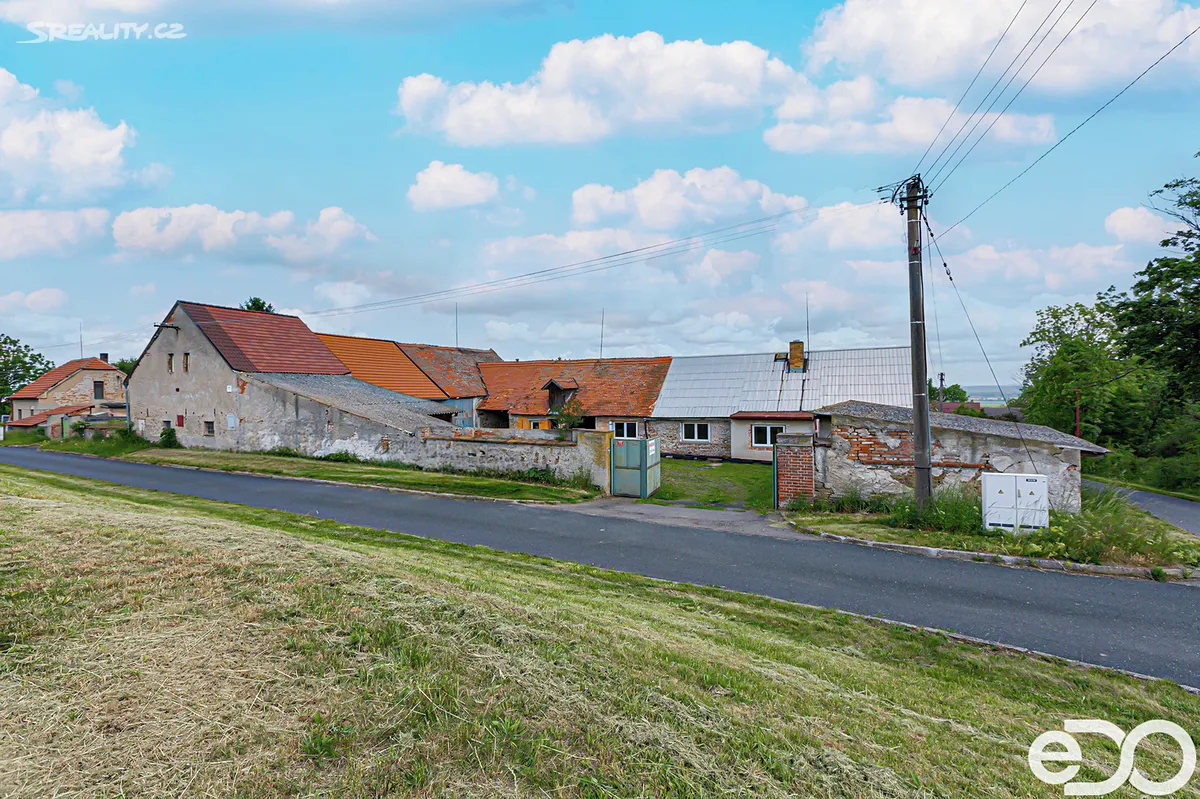 Prodej rodinného domu 230 m², pozemek 1091 m², Malá Vysoká