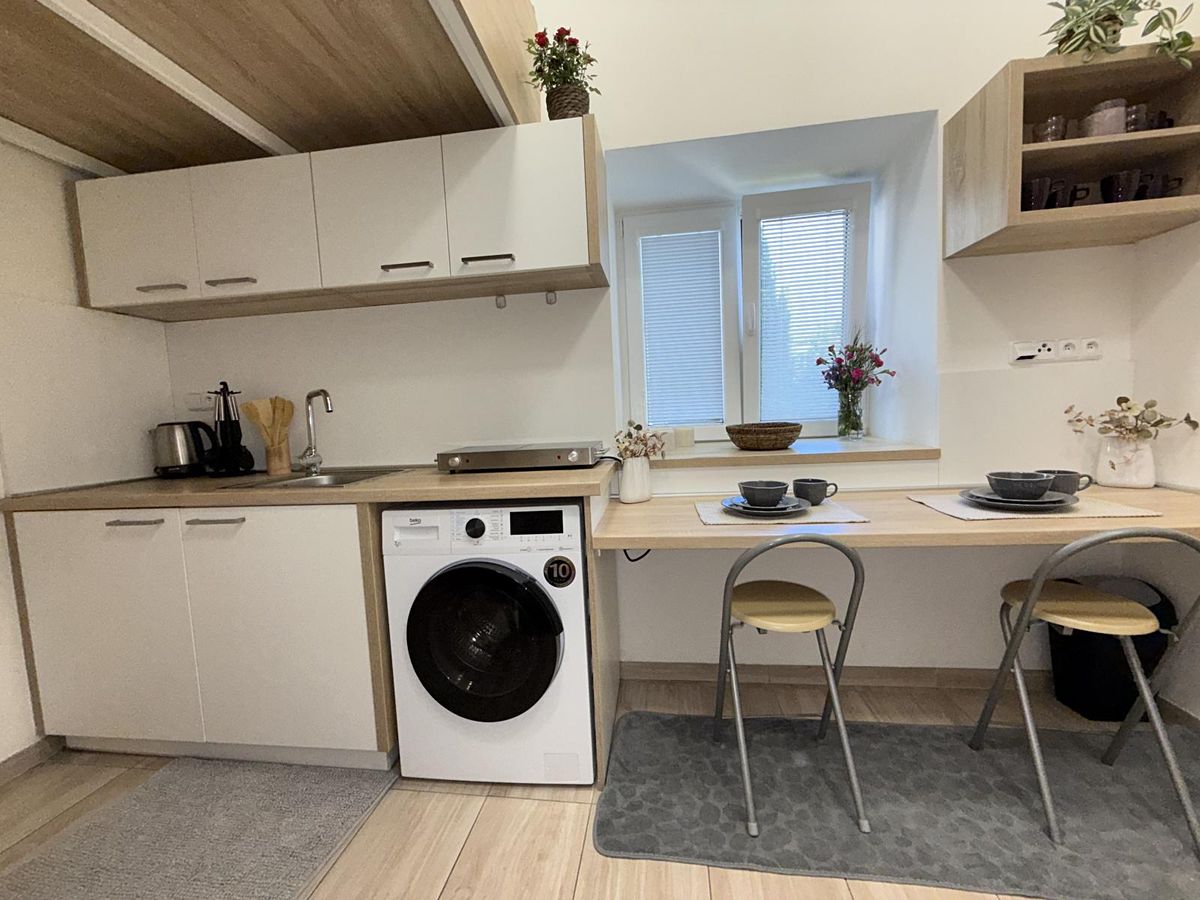 Prodej bytu 1+kk 12 m² – fotografie 3