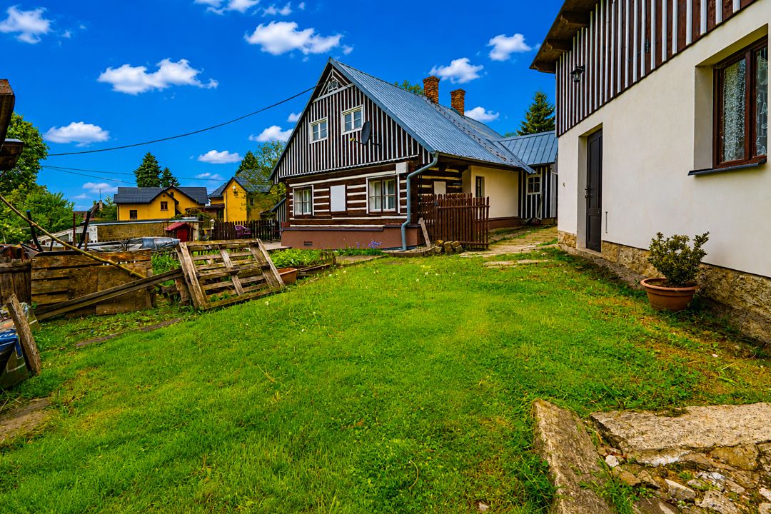 Prodej rodinného domu 120 m², pozemek 1548 m² – fotografie 3