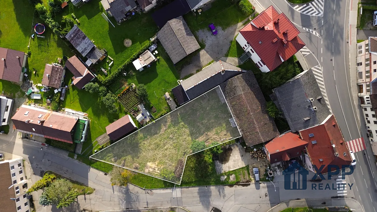 Prodej stavebního pozemku 696 m²