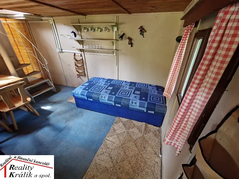 Prodej chaty 25 m², pozemek 308 m², Miskovice – náhled fotky 3