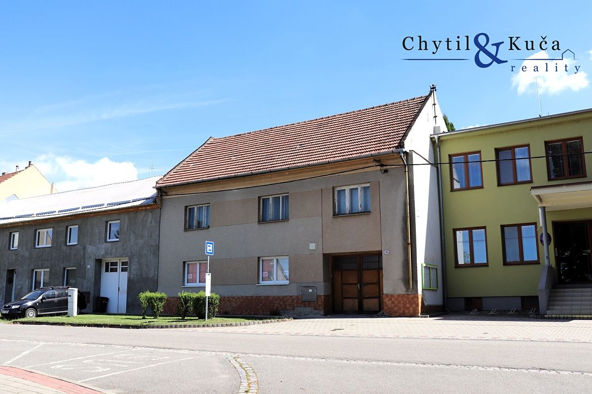 Prodej rodinného domu 480 m², pozemek 731 m² – fotografie 5