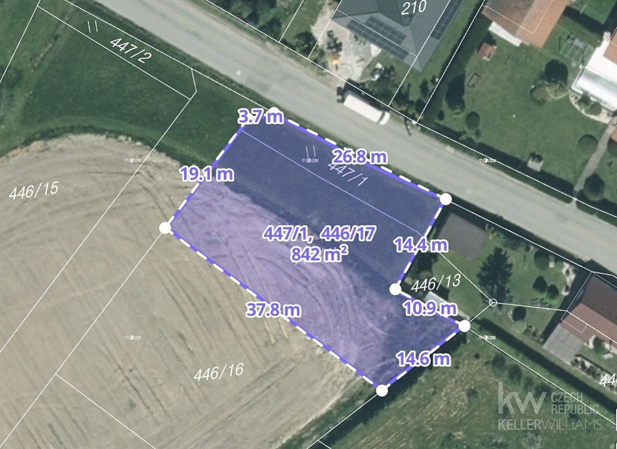 Prodej stavebního pozemku 842 m², Mokrouše – fotka 1 z 3