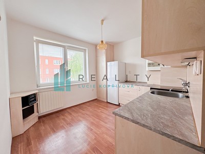 Prodej bytu 3+1, 73 m² (2 z 22)