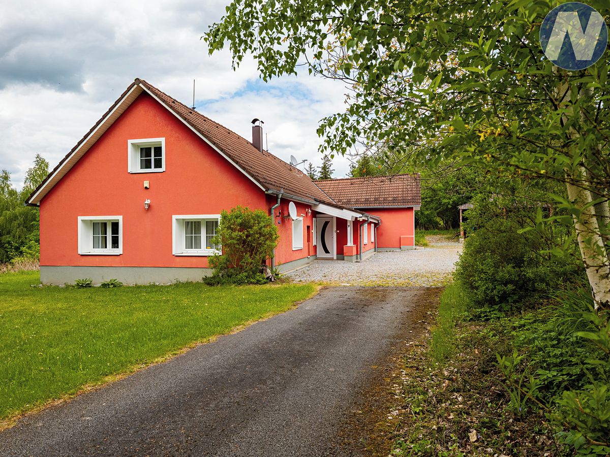 Prodej rodinného domu 110 m², pozemek 6073 m² – fotografie 2