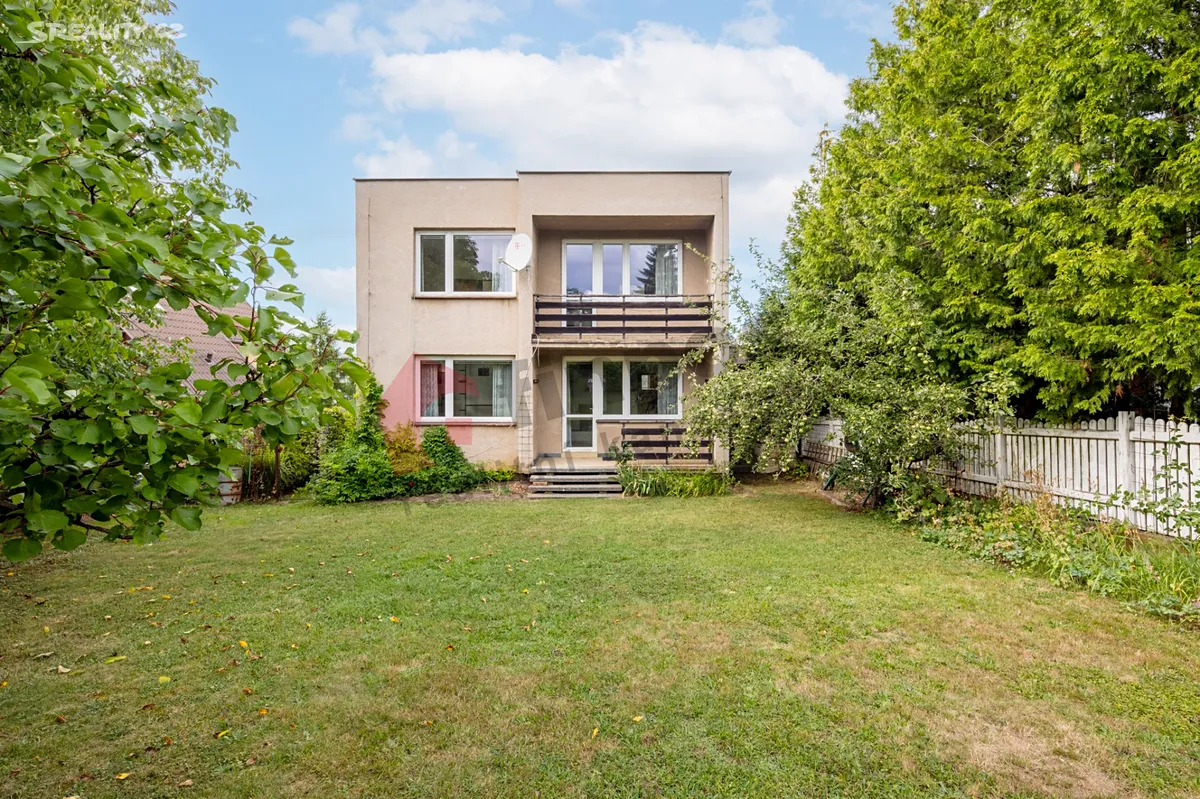 Prodej vily 210 m², pozemek 1048 m², Praha