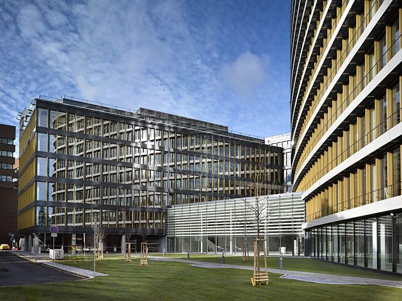 Pronájem kanceláře 564 m² – fotografie 2