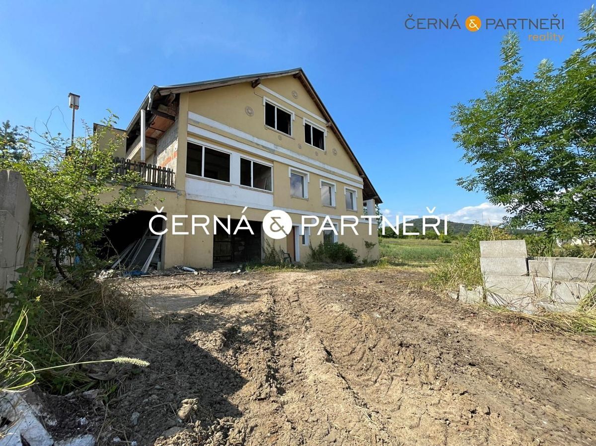 Prodej stavebního pozemku 10857 m² – fotografie 3