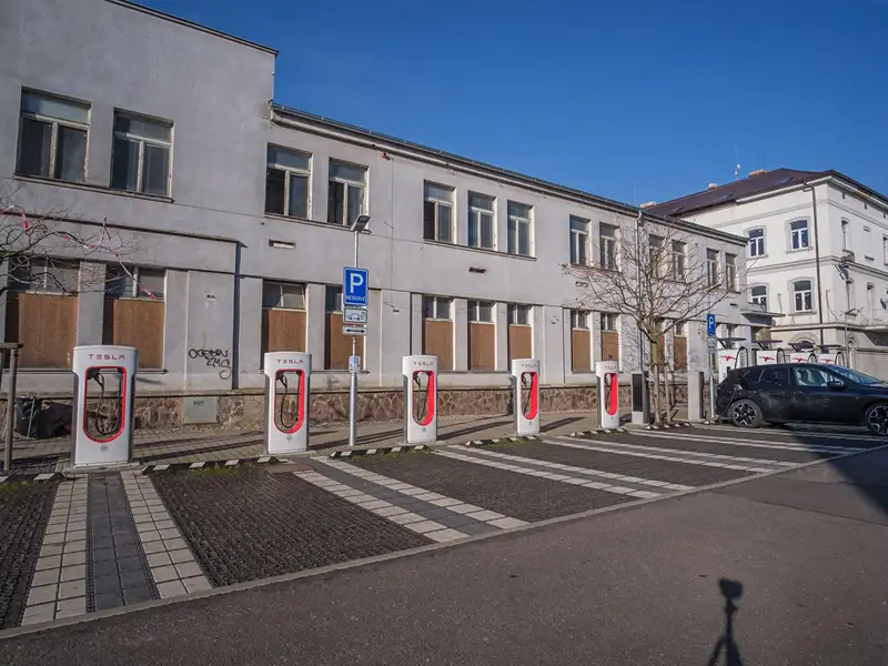 Prodej obchodního prostoru 1299 m², Lovosice – náhled fotky 3