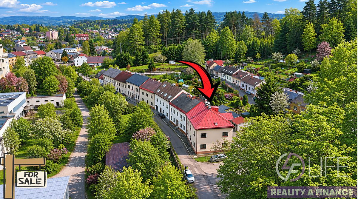 Prodej rodinného domu 220 m², pozemek 301 m²