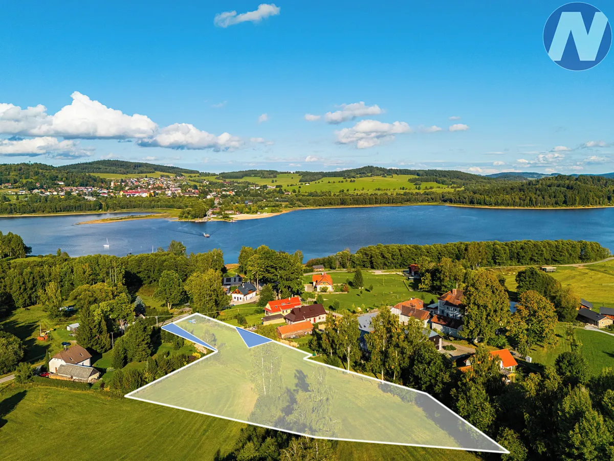 Prodej stavebního pozemku 4957 m²