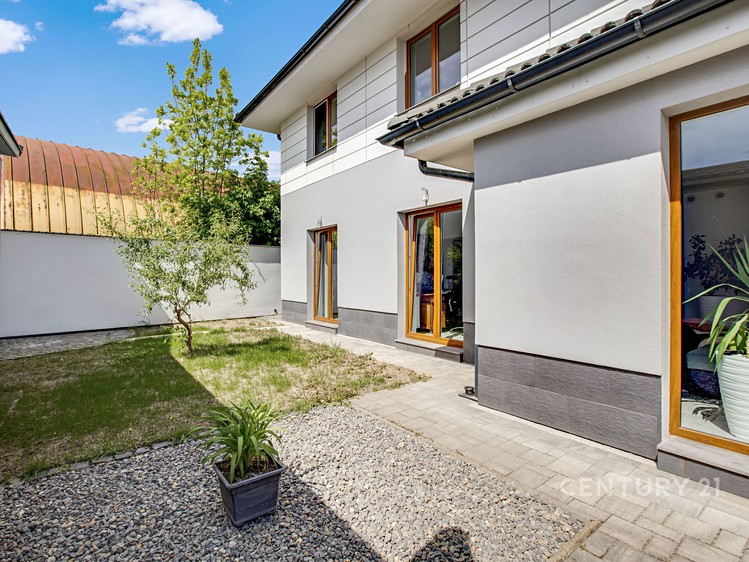 Prodej domu, 354 m² (41 z 59)