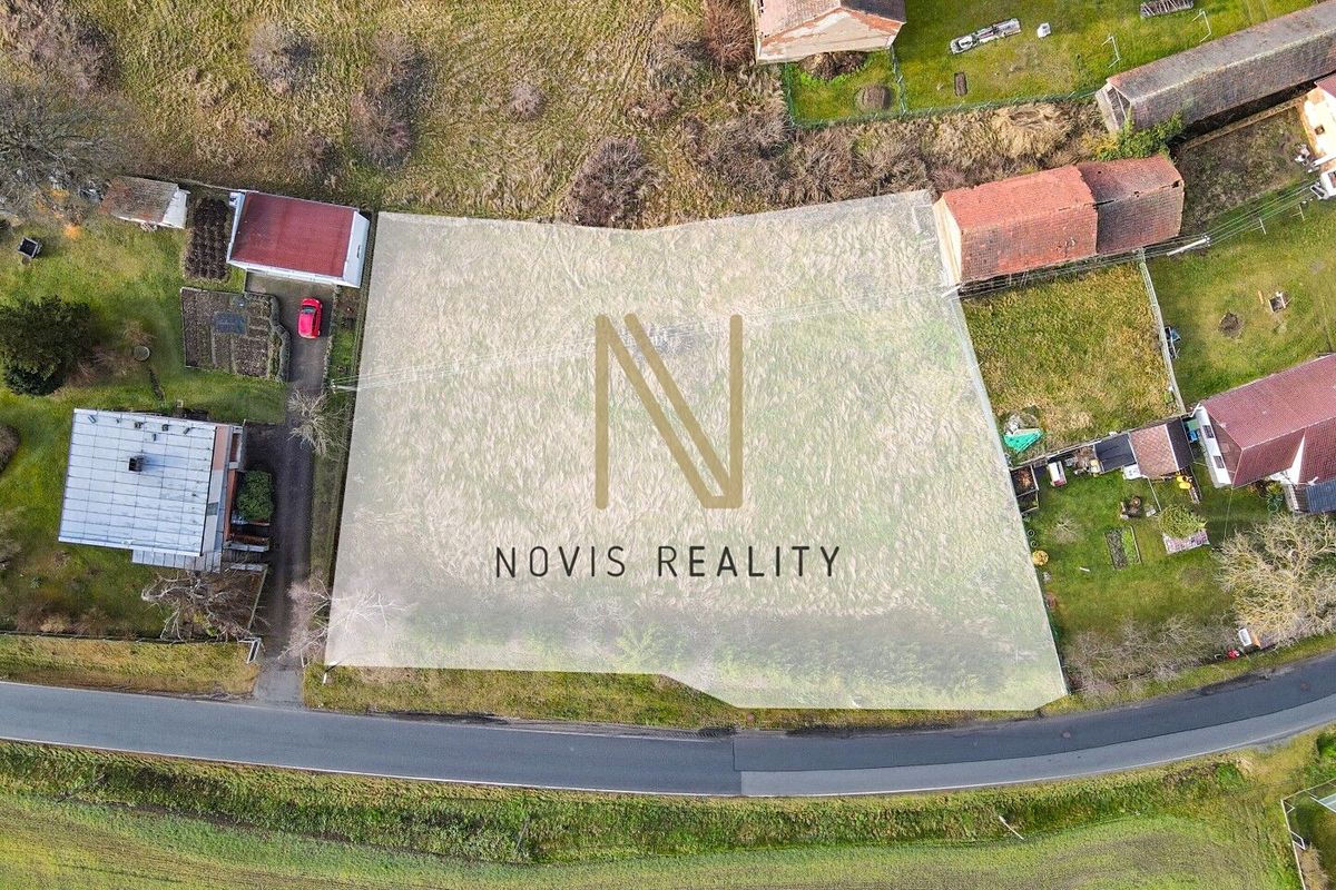 Prodej stavebního pozemku 2476 m²
