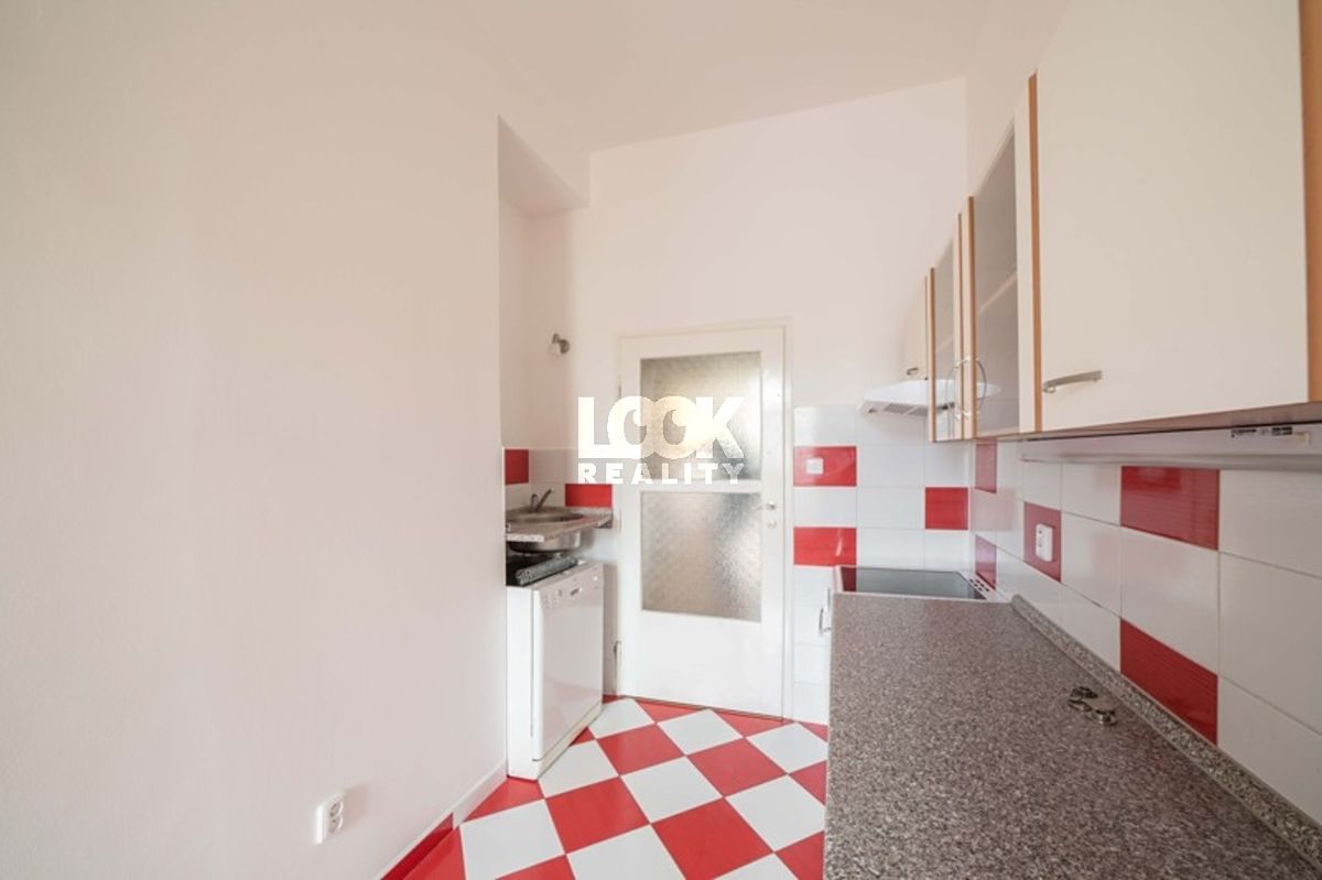 Pronájem bytu 3+1 100 m² – fotografie 2
