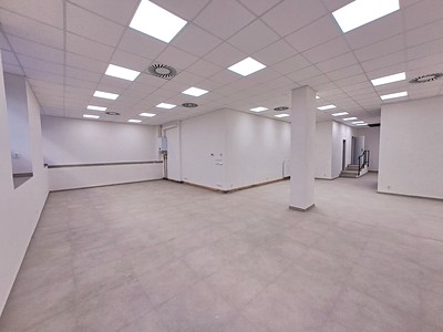Pronájem obchodního prostoru 357 m²
