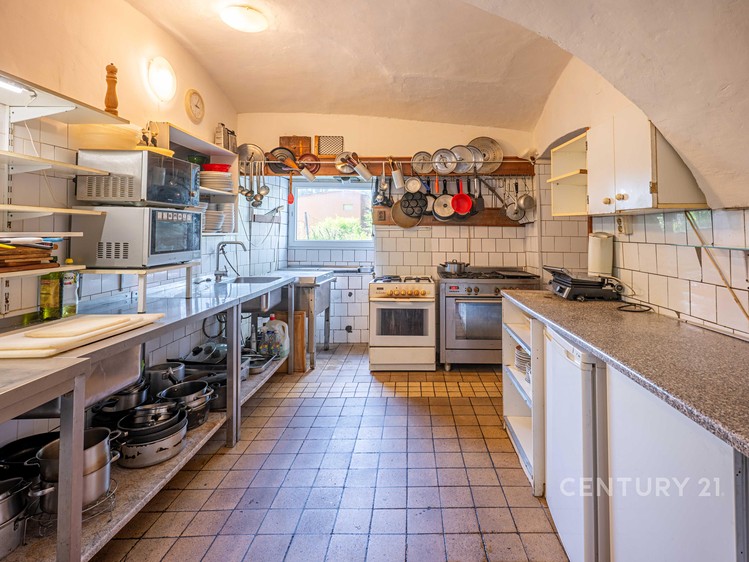 Комерційне приміщення на продаж, 458 м² (26 з 35)