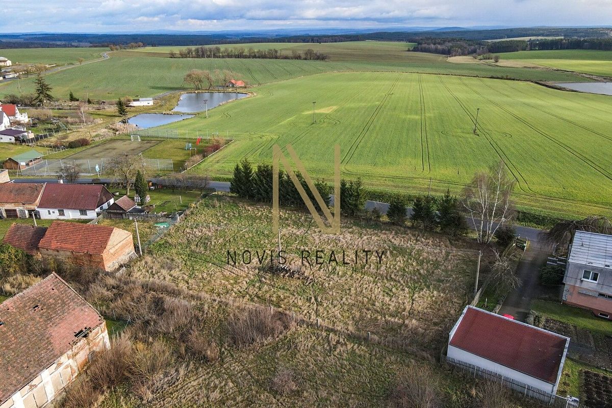 Prodej stavebního pozemku 2476 m² – fotografie 3