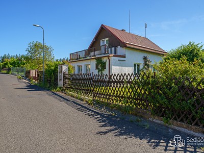 Prodej  rodinného domu 300 m², pozemek 1 019 m²