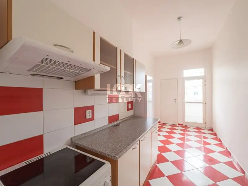 Pronájem bytu 3+1 100 m², Praha – náhled fotky 1