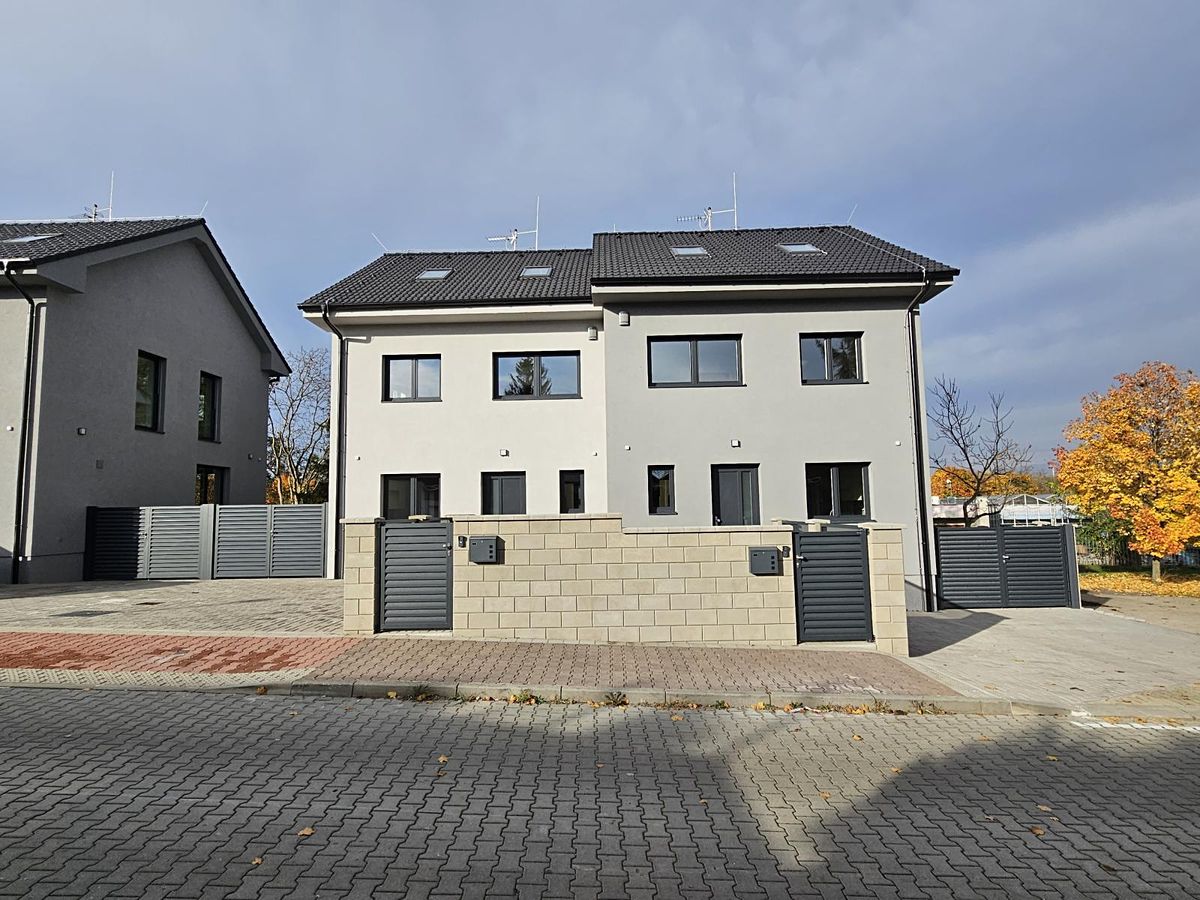 Pronájem rodinného domu 145 m², pozemek 240 m² – fotografie 3
