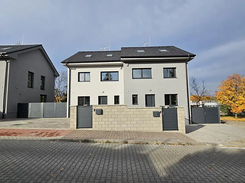 Pronájem bytu 5+kk 145 m², Praha – náhled fotky 3