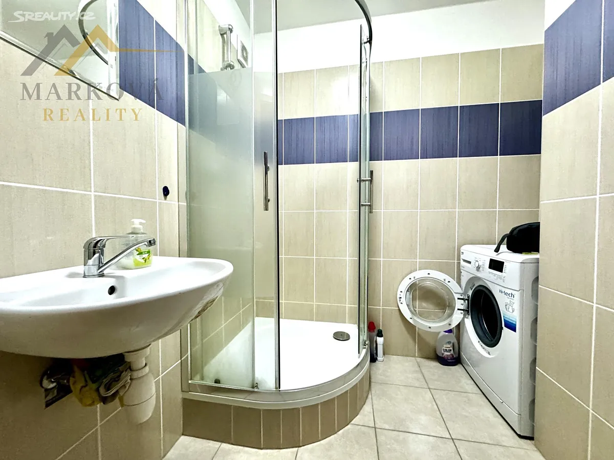 Pronájem bytu 2+kk 44 m² – pohled 2